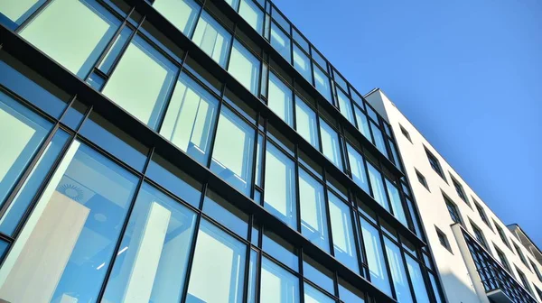 城市景观写字楼与现代企业建筑 商业和成功的概念 大楼的玻璃立面 — 图库照片
