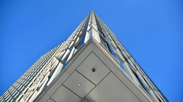 Commercial Building Close Blue Tone Gigantic Skyscraper Architecture Details Modern — Stock Photo, Image