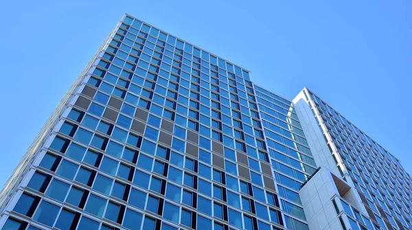 Commercial Building Close Blue Tone Gigantic Skyscraper Architecture Details Modern — Fotografia de Stock