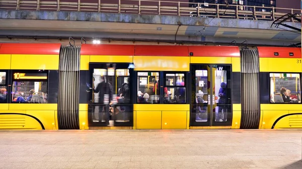 Warsaw Poland January 2022 Tram Stop Center Warsaw Tram Lanterns — Foto de Stock