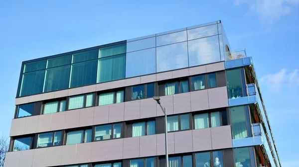Fasaden Modern Lägenhet Bostadsrätt Solig Dag — Stockfoto