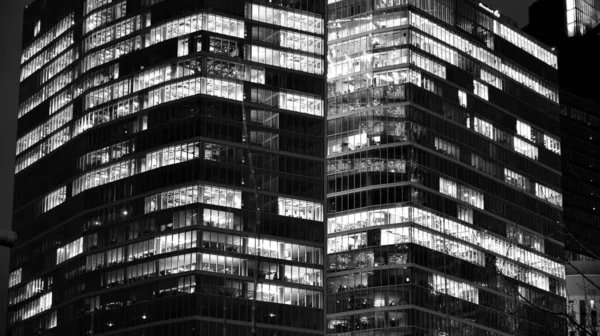 Increíble Paisaje Urbano Nocturno Edificio Oficinas Por Noche Edificio Fachada —  Fotos de Stock