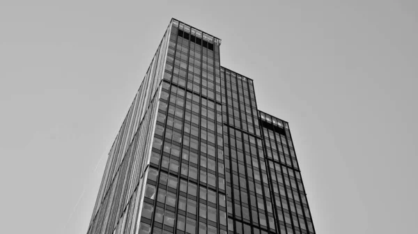 Struttura Astratta Complessa Grattacielo Centro Con Cielo Sole Sullo Sfondo — Foto Stock