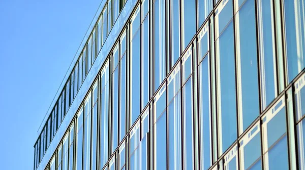 Városi Absztrakt Ablakos Fal Irodaház Részlet Modern Üzleti Épületről Városban — Stock Fotó
