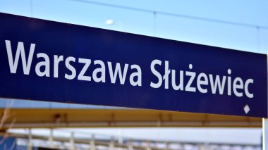 Varşova, Polonya. 13 Mart 2022. İmzala Warszawa Sluzewiec