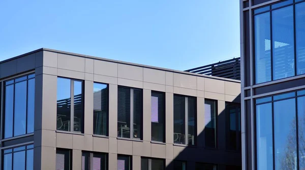 Modern Office Building City Windows Steel Aluminum Panels Wall Contemporary — Stock Photo, Image