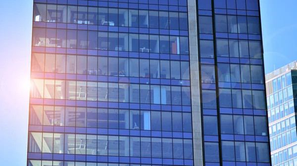 Edificio Cristal Con Fachada Transparente Del Edificio Cielo Azul Pared — Foto de Stock