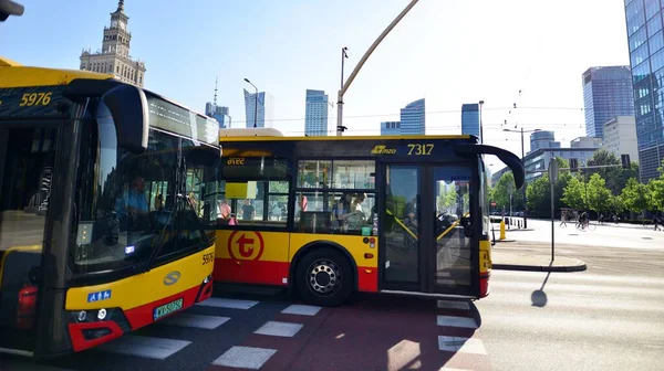 Warschau Polen Juni 2022 Öffentliche Busse Der Innenstadt — Stockfoto