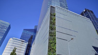 Varşova, Polonya. 3 Temmuz 2022. Daszynski kavşağında. Varşova şehir merkezinin finans bölgesinde gökdelenler.