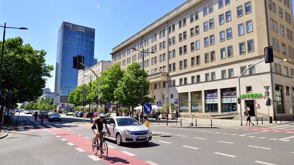 Warschau Polen Juli 2022 Straßenverkehr Der Stadt Öffentliche Gebäude Und — Stockfoto