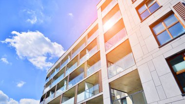 Modern apartman cephesi, yeni apartmanlar dış görünüş..