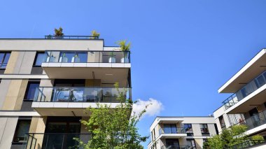 Modern apartman cephesi, yeni apartmanlar dış görünüş..