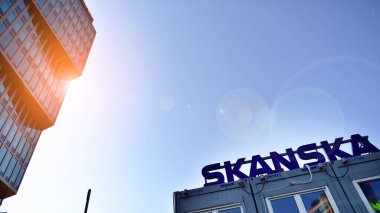 Varşova, Polonya. 21 Temmuz 2022, Skanska 'daki işyeri binası.. 