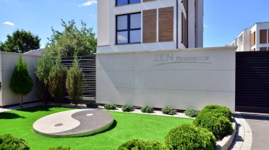 Varşova, Polonya. 28 Temmuz 2022. Yüksek güvenlikli toplu konutlar 