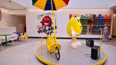 Berlin, Germany. 16 August 2022. Inside the m and m