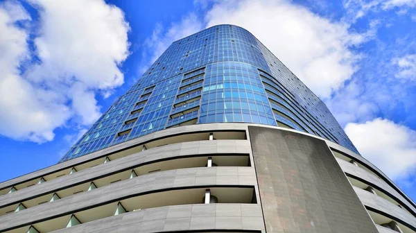 Bottom View Modern Skyscraper Business District Blue Sky Looking Business — Stock fotografie