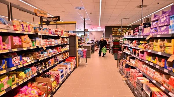 Warszawa Polska Października 2022 Wewnętrzny Supermarket Netto — Zdjęcie stockowe