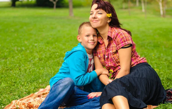 Mother and son outdoors — Stock Photo, Image