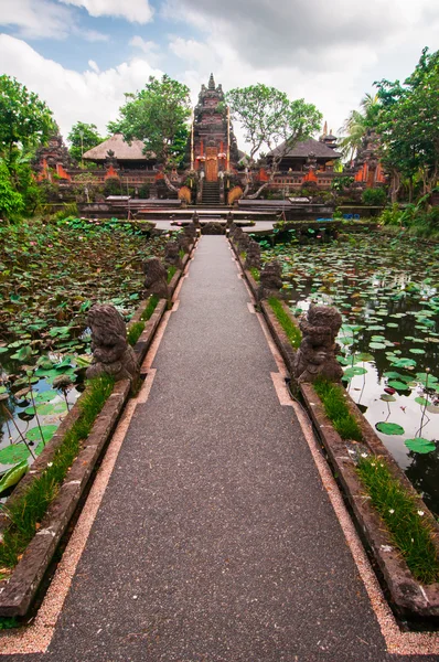 Pura Taman Kemuda Saraswati — Stock fotografie