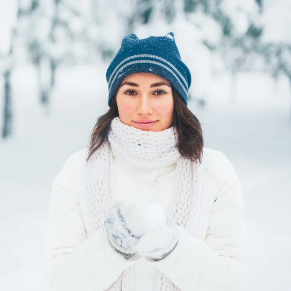 Menina de inverno — Fotografia de Stock