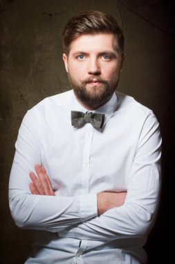 Sakallı adam