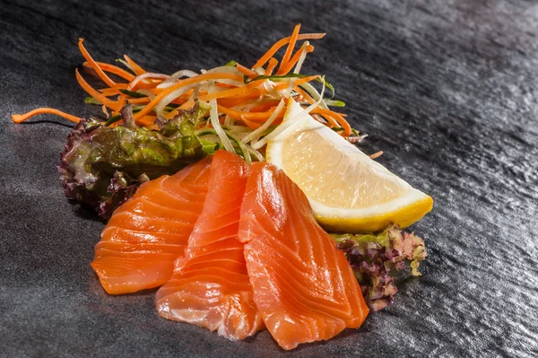 Gerookte zalm segmenten — Stockfoto