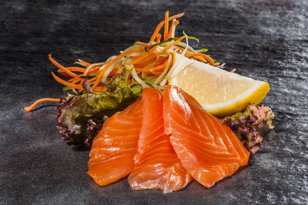 Gerookte zalm segmenten — Stockfoto