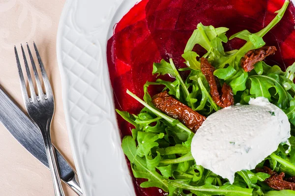 Carpaccio mit jungen Rüben — Stockfoto