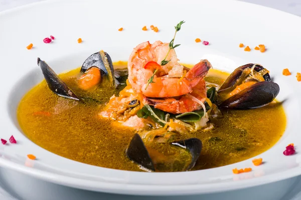 Soup with seafood — Stock Photo, Image