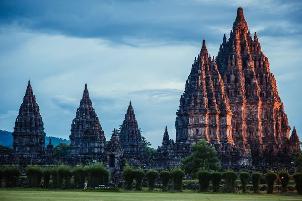 Prambanan храм на заході сонця — стокове фото