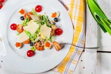 yumurta ve karides salatası