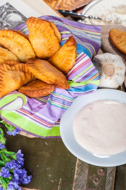 Kızarmış empanadas etli