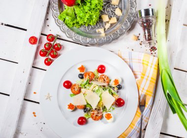 yumurta ve karides salatası