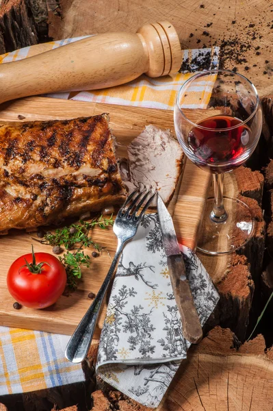 Grilled lamb on wooden board — Stock Photo, Image