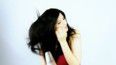 여자 긴 머리 blowdrying