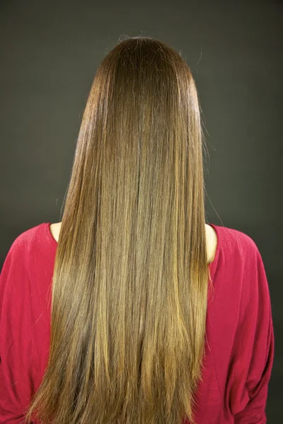 Güzel uzun sağlıklı saç — Stok fotoğraf