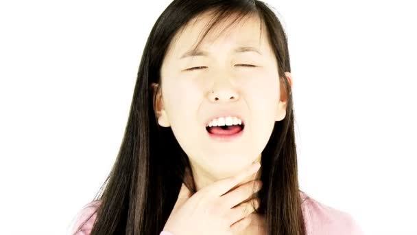 Chica asiática con dolor de garganta — Vídeos de Stock