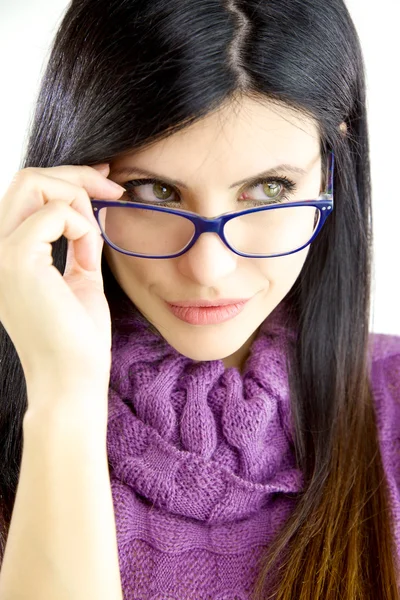 Schöne Frau mit blauer Brille — Stockfoto