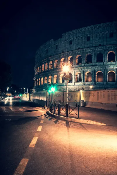 Colosseum Nachts Rome Italië Met Lange Belichting Lichten — Stockfoto