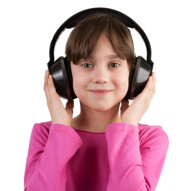Kulaklıkla müzik dinleyen kız