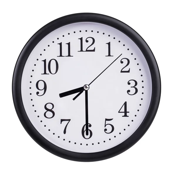 Reloj de oficina muestra la mitad de la novena — Foto de Stock