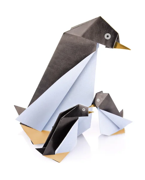 Aile penguen origami origami ailesi penguen — Stok fotoğraf