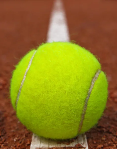 Tenis topu