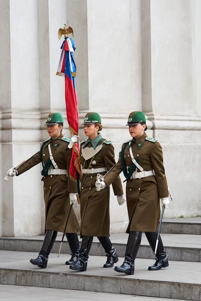 Cambio de guardia —  Fotos de Stock