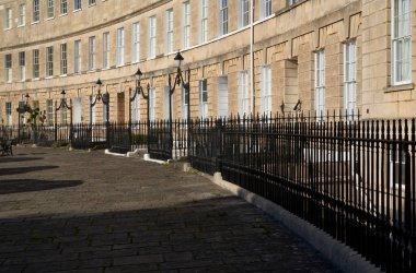 Bath, İngiltere, Birleşik Krallık - 3 Ekim 2021: UNESCO 'nun Dünya Mirası kenti Bath, İngiltere' de tarihi Gürcü hilal