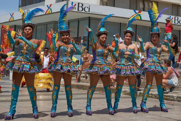 Arica Chile Fevereiro 2017 Mulheres Integrantes Grupo Dança Morenada Vestidas — Fotografia de Stock