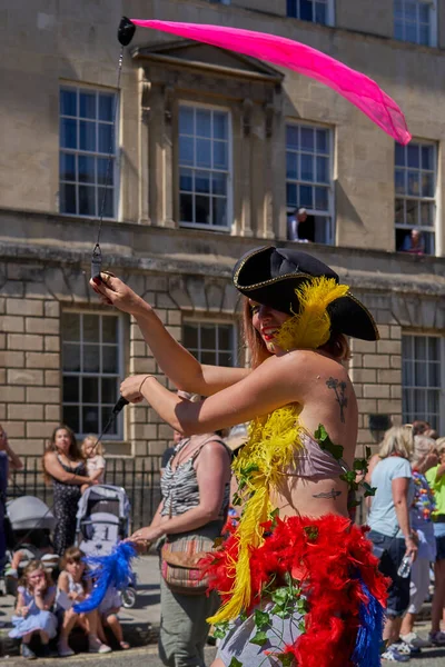 Bath England Velká Británie Července 2022 Karnevalový Průvod Postupující Ulicemi — Stock fotografie