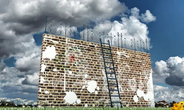 Cihlová zeď s žebříkem — Stock fotografie