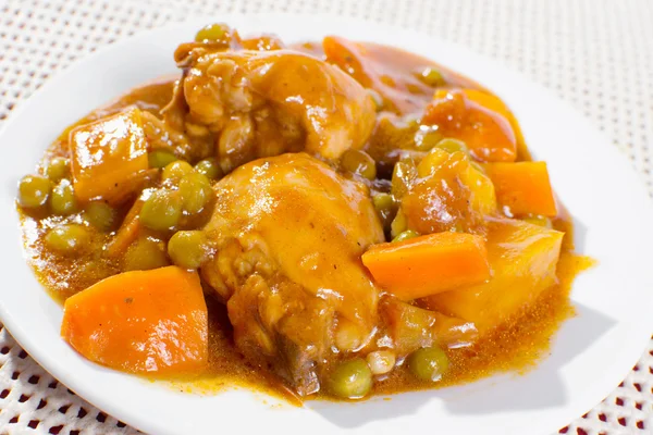 Chicken afritada on plate — Stock Photo, Image