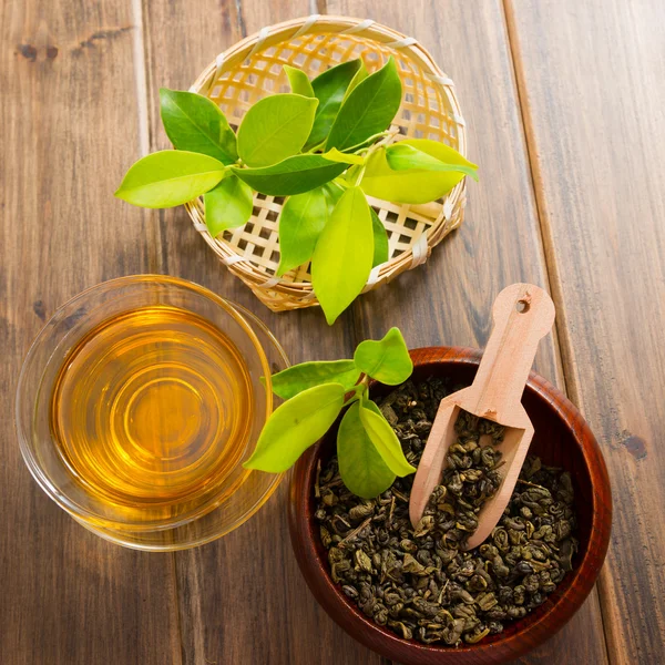 お茶とお茶の葉 — ストック写真